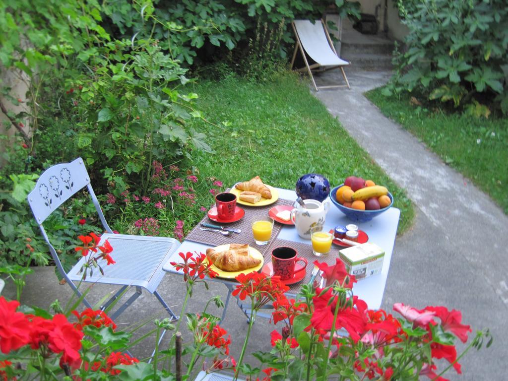 Le Jardin de Cécile et Benoit - Bed and Breakfast Malakoff Exterior foto